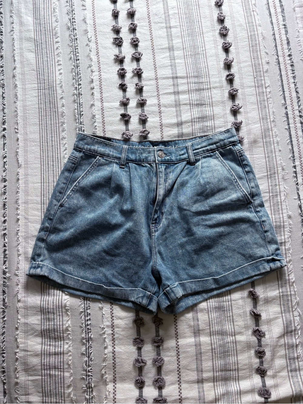 American Eagle Jean Shorts (pack of 3) - Picture 3 of 4